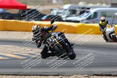 media/Apr-10-2022-SoCal Trackdays (Sun) [[f104b12566]]/Turn 2 (1135am)/